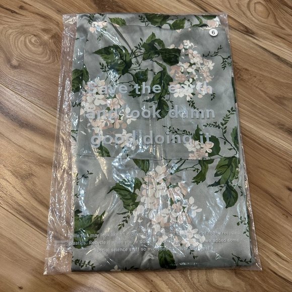 Reformation Frankie Silk Dress in Tea Garden - Picture 9 of 13